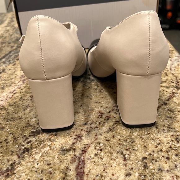 Cream & Black MaryJanes - Picture 3 of 9